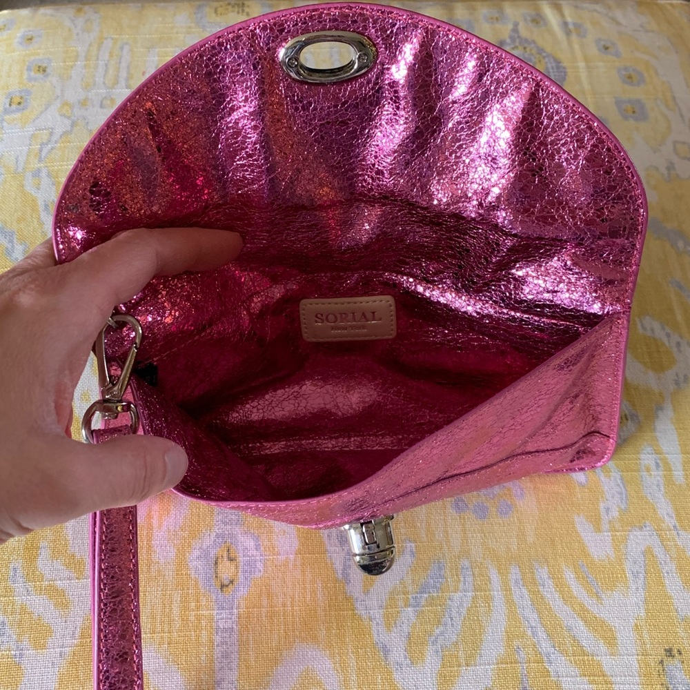 SORIAL metallic pink wristlet/clutch - Picture 2 of 7